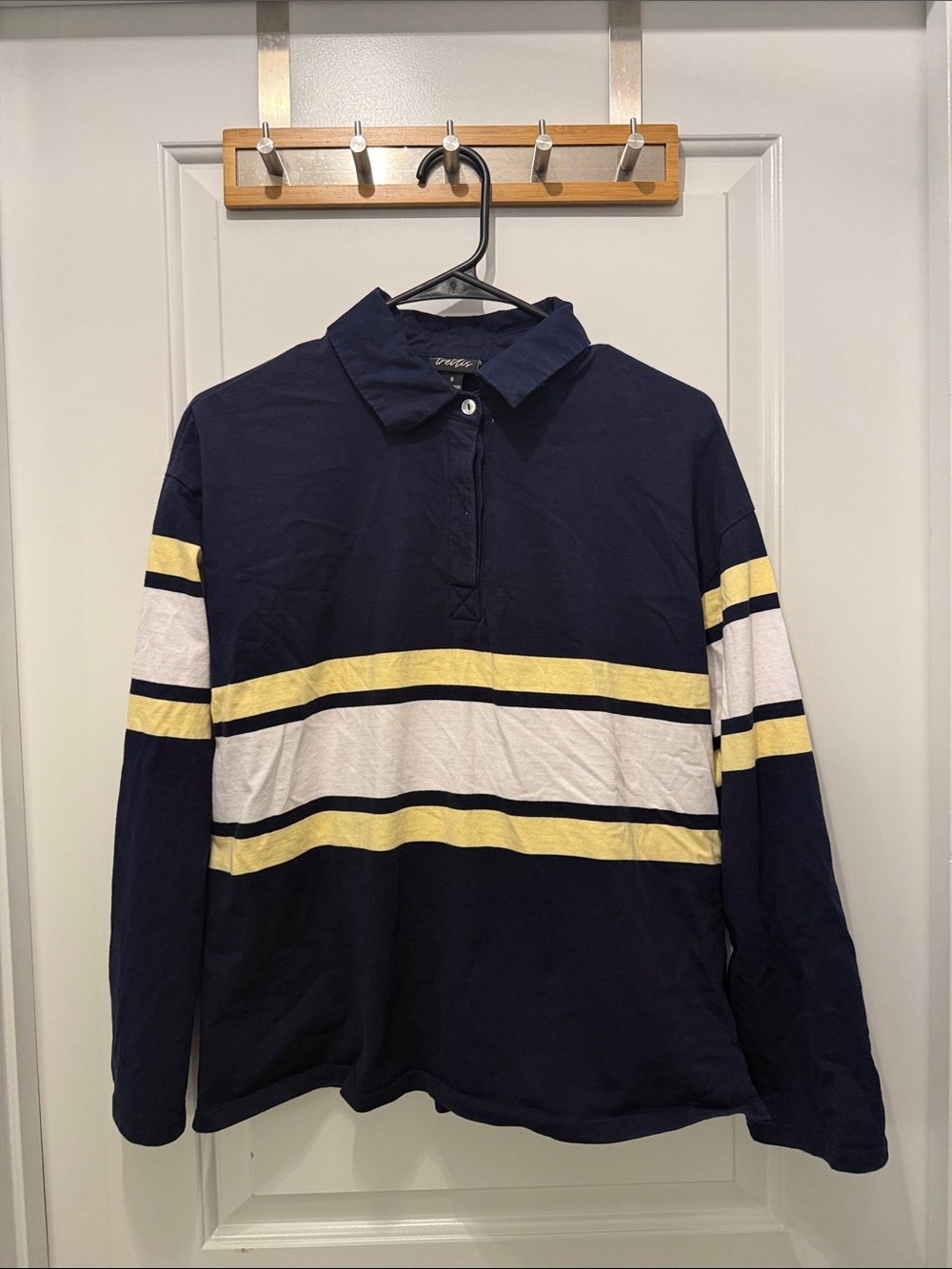🥳 5 for $25 BUNDLE Oak & Trellis Navy Collared Polo Shirt with White Button